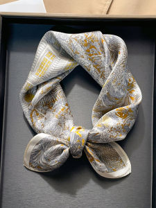 Authentic Silk Square Scarf Womens Birthday Teachers Day Gift Silk Chiffon Floral Print Korean Style Small Scarf All Seasons