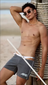 HS21 กางเกงขาสั้นลำลอง ทรงเอวต่ำพอดีตัว ตกแต่งกุ้นต่างสี