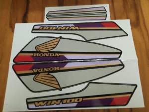 Bộ tem honda win 100 màu đỏ đời 95 hàng nhập Thái Lan chất lượng cao dành riêng cho dòng xe này tem màu sắc cực đẹp và bền giá bán cực tốt bán lẻ như bán sỉ