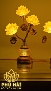 Cặp đèn thờ 3 bông hoa sen lưu ly  Thân bầu khắc sen nổi dáng cành tẽ - Cao 43cm ( Giá 1 Đôi ) HCM - KM : Tặng led dự phòng loại 1 HCM đèn  thờ  cắm  điện