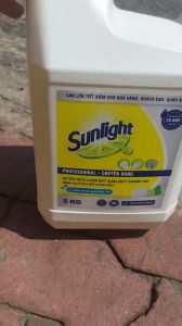 Nước rửa chén Sunlight 5kg hương chanh- đánh bay dầu mỡ hiệu quả