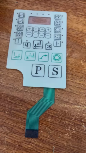 Tấm dán Hulong Zhongjie PS ĐEN NỀN TRẮNG VÒNG TRÒN MÀU XANH LÁ CÂY sử dụng cho máy may công nghiệp (GIÁ 1 CÁI)