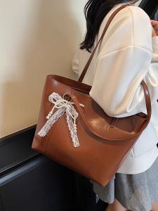 2025 New Large Capacity Womens Tote Bag Versatile Commuter Bag with Multiple Compartments Single Shoulder Bag British Style