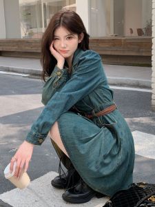 ชุดเดรสยีนส์ทรงเอเอวสูงสไตล์ฮ่องกงสำหรับผู้หญิง ฤดูใบไม้ผลิและฤดูใบไม้ร่วง ทรงสลิมฟิต เอวสูง แขนยาว สีพื้น