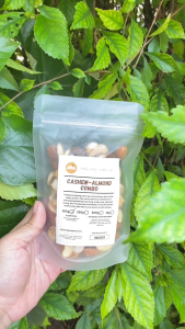 Snack Kacang Sehari-Hari: Kombinasi Cashews & Almonds