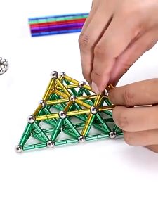 [LIULIU MEI]ของเล่น แม่เหล็ก อัจฉริยะ เสริมพัฒนาการ เสริมจิตนาการ ตัวต่อแม่เหล็ก แม่เหล็กแท่ง neodymium magnet 63 ชิ้น （36ชิ้น ลูกบอล27ชิ้น）