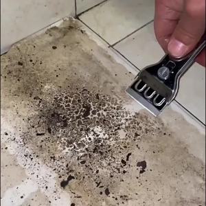 Stainless Steel Hob Scraper Kitchen Glass&Ceramic Scraper with Replacement Blades Kitchen Hob Wall Floor Window Cleaning Tool