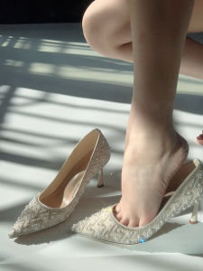 รองเท้าส้นสูงประดับมุกสำหรับผู้หญิง รองเท้าแต่งงานสไตล์ฝรั่งเศส รองเท้าแต่งงานแบบอเนกประสงค์ รองเท้าแฟชั่นสำหรับผู้หญิง