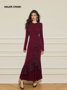 Elegant Fitted Red Evening Dress