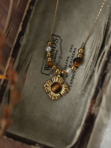 Caramel Mella Tiger Eye Titanium Steel Necklace Velvet Tiger Eye Stone Clavicle Chain Fashion Jewelry Womens Accessory