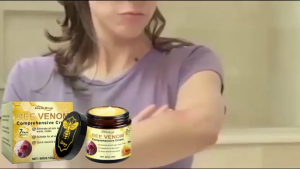 South Moon Bee Venom Firming Repair Cream – Reduces Fine Lines Improves Roughness and Sagging Fights Early Aging Moisturizes Enhances Elasticity Brightens and Softens Skin 60g