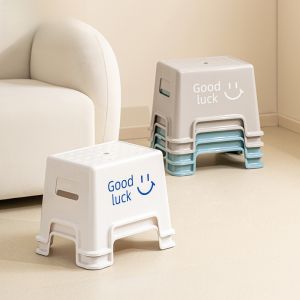 หนาขึ้น สตูลพลาสติกซิตี้ลองใช้ในบ้านเด็กโซฟาโต๊ะข้างห้องนอนโต๊ะเปลี่ยนรองเท้าห้องน้ำที่วางเท้าโต๊ะต่ำ