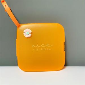 Adorable Portable Childrens Mask Storage Box Card for Kindergarten Students Plastic Storage Bag with Lid Dustproof Waterproof
