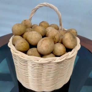 Keranjang Buah dan Bumbu dari Rotan