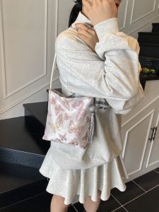 WUUJIA+ | Elegant Large Capacity Traditional Chinese Style Embroidered Shoulder Bag