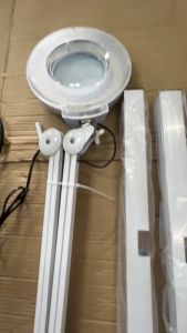 โคมไฟส่องหน้า LED ไฟต่อขนตา ทำเล็บ โคมไฟตั้งพื้น มีแว่นขยาย (รหัส 12345)