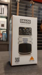 Behringer DR600 Digital Stereo Reverb effects pedal