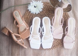 ( พร้อมส่ง)มีเก็บเงินปลายทาง รองเท้าส้นสูง 2นิ้ว แบบเก๋น่ารัก เมทได้ทุกลุคสวยแบบตะโกน