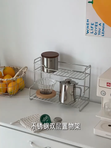 ชั้นวางเดสก์ท็อปสแตนเลสที่เรียบง่ายห้องน้ําห้องส้วมชั้นเก็บเครื่องสําอางคู่