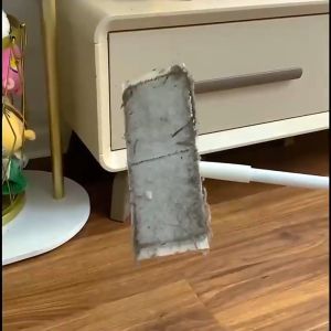 กระดาษเปียกถูพื้น แพ็คละ 30 แผ่น ใช้งานง่าย ช่วยทำความสะอาดพื้นได้อย่างมีประสิทธิภาพ เหมาะสำหรับบ้านและออฟฟิศ C151