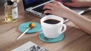 Silicone Drink Coasters with Holder Set of 6 Outdoor Cup Mat for Hot or Cold Drinks Thickened Non-SlipNon-Stick