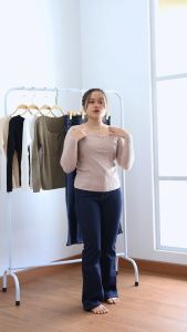 Atasan Knit Wanita Lengan Panjang & Kaos U Neck Cewek Premium Terbaru