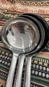 Vá xào Yong Xing Yuan cán gỗ cán inox nhiều kích thước dụng cụ bếp dùng xào thức ăn đồ ăn công nghiệp sử dung lâu bền cho đầu bếp chuyên nghiệp