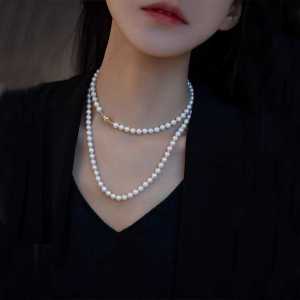 New 2024 Long Pearl Necklace for Women Elegant Minimalist Style Pair with Cheongsam Luxury Feel Small Fragrance Wind Sweater Chain