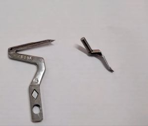 LOOPER UNTUK MESIN INDUSTRI JAHIT TEPI / LOOPER FOR OVERLOCK INDUSTRIAL SEWING MACHINE   (READY STOCK)