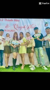 HASHTAG 01 HASHTAG CẦM TAY CHỤP ẢNH CƯỚI
