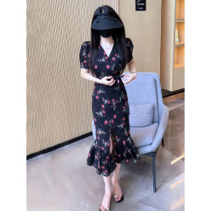 ANFEIQI | French Hepburn Style Mermaid Dress Slim Fitting Black V-neck Floral