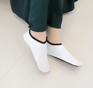 WARNA KHUSUS SEPATU TAWAF PREMIUM UMROH DAN HAJI/ KAOS KAKI TAWAF UMROH DAN HAJI PREMIUM ANTI SLIP DAN ANTI BACTERI