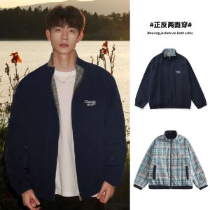 Áo Khoác Kẻ Caro Hai Mặt Thường Ngày Cho Nam Mùa Xuân Thu Áo Khoác Ngoài Cổ Đứng Áo Khoác Bóng Chày Phong Cách Mỹ Áo Khoác Ngoài Thường Ngày