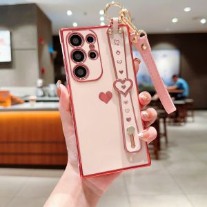 Luxury Wrist Strap Holder Love Heart Case For Samsung S26 S24 S25 EdgeS23 S22 Ultra S21 S23 FE Plus 5G Shockproof Cute Cover