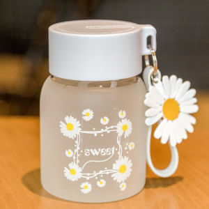 New Daisy Patterned Glass Cup Small Capacity Summer Style For Women Straw