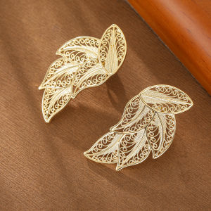 Retro Creativity Elegant Style Hollow-out Leaf Earrings Copper Womens Jewelry Earrings For Banquet And Daily