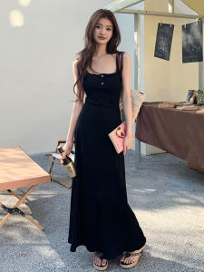 ชุดเดรสยาวคอวีแขนกุดสีดำเซ็กซี่สไตล์ฝรั่งเศส กระโปรงทรงเอเข้ารูป ดีไซน์เก๋ไก๋สำหรับผู้หญิงในฤดูร้อน