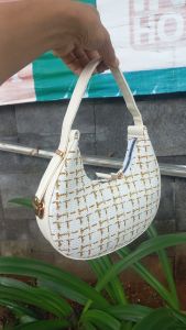 Tas bahu wanita moon bag shoulder tas ketiak. Tas bulan kanvas puu