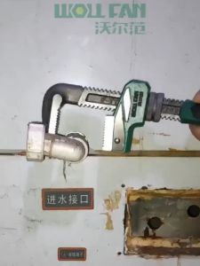 New domestic water pipe pliers quick wrench F type pipe pliers Large open pipe tongs