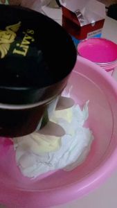 Kem Dưỡng Trắng Da Body LIVY’S Đen Thái Lan 250g - Dưỡng Trắng Da Cấp Ẩm