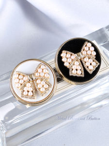 กระดุมเสื้อโค้ทสไตล์ชาแนลโลหะระดับไฮเอนด์เสื้อไหมพรมกระดุมมิงค์ติดไข่มุกระดับไฮเอนด์สำหรับผู้หญิงกระดุมแมตช์ชุดง่ายดูแพง