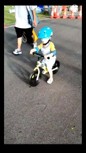 จักรยานทรงตัว BALANCE BIKE (ล้อตัน) 12 นิ้ว บาลานซ์ไบค์ Design Germany ได้ฝึกการทรงตัว ออกกำลังกายด้วยความสนุกสนาน สามารถเข้าร่วมการแข่งขันได้