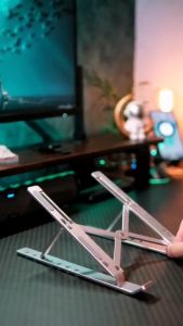 แท่นวางโน๊ตบุ๊ค พับเก็บได้ รูปแบบหน้าจอที่น่าสนใจ 60cm ระดับ รองรับจอ7 นิ้ว 17 นิ้ว สำหรับ Laptop Stand Notebook Stand หรือเครื่องดื่มหนังสือ กันลื่น ปรับได้ ที่วางไอแพด