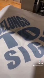 Kaos Baju Bucin Love Custom: Mengenal Kaos Aesthetic Premium