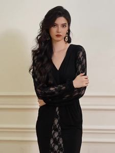 Elegant Lace Spliced V-Neck Black Dress