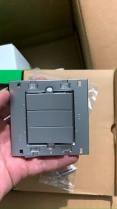 Bộ 3 Công tắc KB33 Schneider Vivace - 3 công tắc đơn 1 chiều