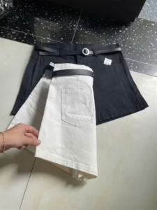 QUẦN ĐÙI NỮ THÊU 1 NƠ TÚI SAU TRƠN ĐƠN GIẢN KÈM NỊT DÀNH CHO NỮ