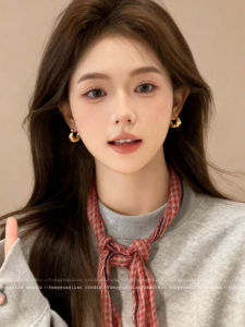 Korean Style Twist Metal Ear Cuff Womens Fashion Jewelry Retro Design Popular round Shape Alloy Ear Rings Non-Marketable