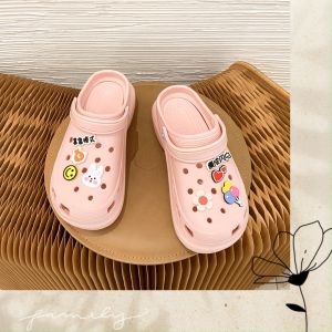 QZshop รองเท้าแตะแบบสวมหัวโต สีพื้น สวมใส่สบายใส่เที่ยวใส่ทำงานคือจบในคู่เดียวมามะใครได้ก่อนสวยก่อนไม่รอแล้วนะ