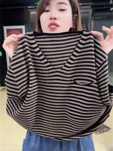 Summer Stripe Short Sleeve V-Neck Knitted Top Womens Fashion Casual Versatile Regular Shoulder Lengthened Polyester Fiber